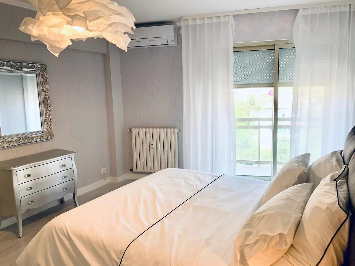 Appartement Le Schooner Roquebrune-Cap-Martin 0*,  France
